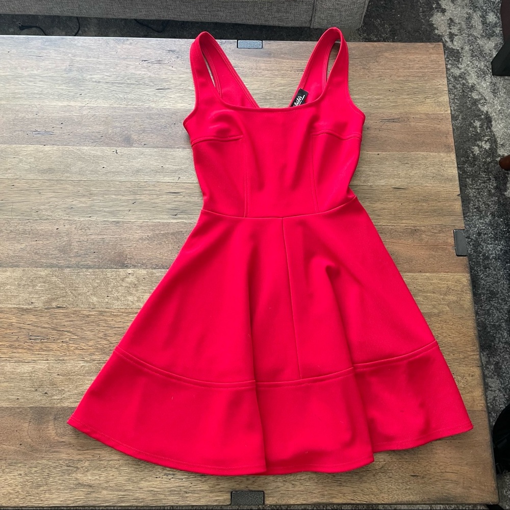 red a-line dress - Picture 3 of 5